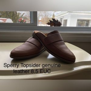 NWOT Sperry Mules Leather